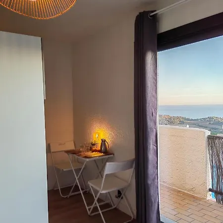 Appartement Vue Avec Piscine Milieu